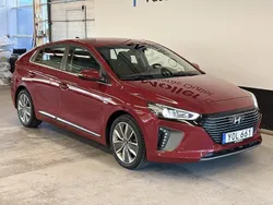 Röd Begagnad 2018 Hyundai Ioniq Sedan | 139 000 kr (Marknadspris)
