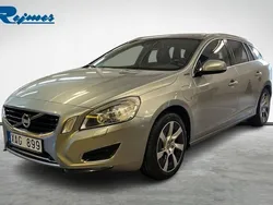 Silver Begagnad 2013 Volvo V60 Kombi | 119 100 kr (Bra pris)