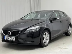Svart Begagnad 2017 Volvo V40 Kombi | 118 800 kr (Superpris)