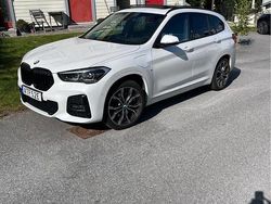 Vit Begagnad 2021 BMW X1 M Sport SUV | 325 000 kr (Lite dyr)
