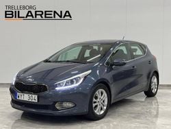 Blå Begagnad 2013 Kia Ceed Comfort Halvkombi | 79 900 kr (Marknadspris)