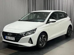 Vit Begagnad 2022 Hyundai i20 Essential Halvkombi | 159 900 kr (Marknadspris)