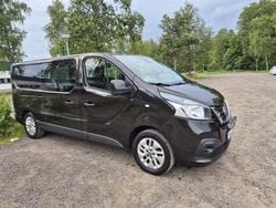Svart Begagnad 2018 Nissan NV300 Van | 179 000 kr