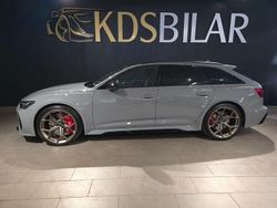Grå Begagnad 2024 Audi RS6 Performance Kombi | 1 399 000 kr (Bra pris)
