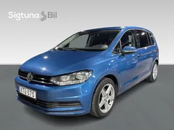 Blå Begagnad 2016 VW Touran Minibuss | 159 900 kr (Superpris)