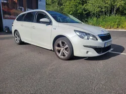 Vit Begagnad 2017 Peugeot 308 Kombi | 75 000 kr (Bra pris)