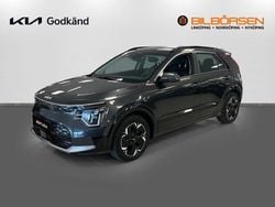 Grå Begagnad 2022 Kia e-Niro SUV | 309 900 kr (Dyr)