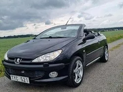 Svart Begagnad 2003 Peugeot 206 CC Cab | 25 000 kr (Marknadspris)