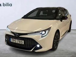 Vit Begagnad 2022 Toyota Corolla Sport Kombi | 294 900 kr (Marknadspris)