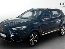 Svart (black) Begagnad 2022 MG ZS Luxury Sedan | 254 900 kr (Superpris)