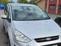 Begagnad 2010 Ford S-MAX S Minibuss | 45 000 kr (Bra pris)