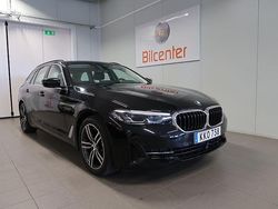 Svart Begagnad 2021 BMW 520 Kombi | 399 900 kr (Marknadspris)