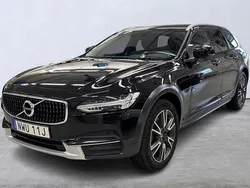Svart Begagnad 2019 Volvo V90 CC SE Kombi | 279 900 kr (Marknadspris)
