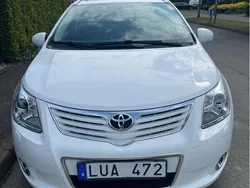 Vit Begagnad 2011 Toyota Avensis Business Edition Kombi | 65 000 kr (Marknadspris)