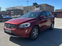 Röd Begagnad 2014 Volvo XC60 Momentum SUV | 129 000 kr (Superpris)
