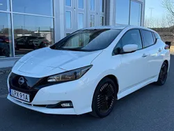 Vit Begagnad 2022 Nissan Leaf 360º Halvkombi | 178 900 kr (Bra pris)