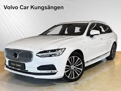 Vit Begagnad 2024 Volvo V90 Core Kombi | 499 900 kr (Marknadspris)