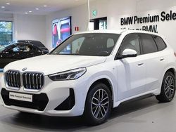 Vit Begagnad 2023 BMW iX1 Shadowline SUV | 435 000 kr (Marknadspris)