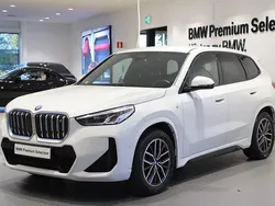 Vit Begagnad 2023 BMW iX1 Shadowline SUV | 435 000 kr