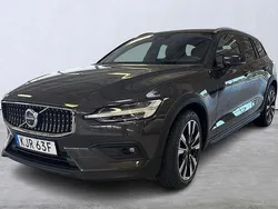 Begagnad 2024 Volvo V60 CC Kombi | 445 000 kr (Marknadspris)