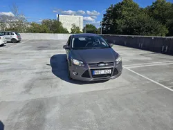 Brun Begagnad 2013 Ford Focus Titanium Halvkombi | 45 000 kr (Bra pris)