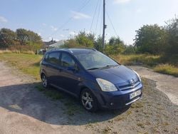 Blå Begagnad 2005 Toyota Corolla Verso Minibuss | 40 000 kr (Superpris)