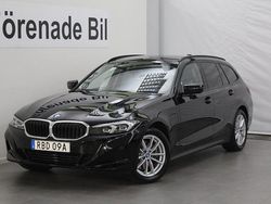 Svart Begagnad 2024 BMW 330e M Sport Kombi | 399 000 kr