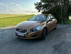 Brun Begagnad 2012 Volvo S60 Momentum Sedan | 99 000 kr (Bra pris)