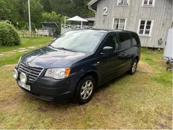 Blå Begagnad 2008 Chrysler Grand Voyager Minibuss | 22 000 kr (Bra pris)