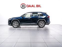 Mörkblå Begagnad 2020 Toyota RAV4 Hybrid Executive SUV | 319 700 kr (Marknadspris)