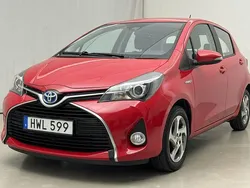 Röd Begagnad 2016 Toyota Yaris Active | 138 800 kr
