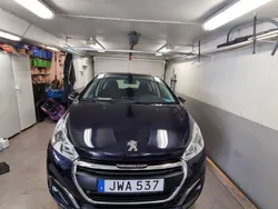 Blå Begagnad 2016 Peugeot 208 Halvkombi | 70 000 kr (Superpris)
