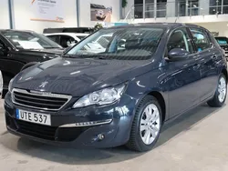 Mörkgrå (grå) Begagnad 2017 Peugeot 308 Active Halvkombi | 99 900 kr (Marknadspris)