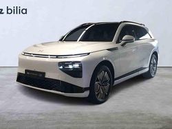 Vit Begagnad 2024 XPENG G9 SUV | 722 232 kr