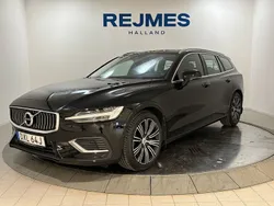 Svart Begagnad 2021 Volvo V60 Inscription Kombi | 299 500 kr (Marknadspris)