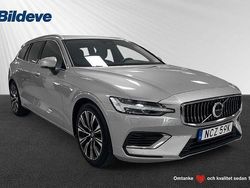 Silver Begagnad 2022 Volvo V60 Core Kombi | 399 900 kr (Marknadspris)