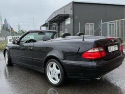 Svart Begagnad 2003 Mercedes CLK320 Elegance Cab | 79 000 kr (Bra pris)