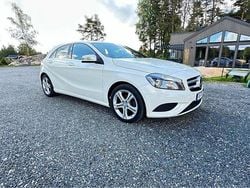 Vit Begagnad 2014 Mercedes A180 Urban Halvkombi | 99 000 kr (Marknadspris)