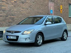 Silver Begagnad 2009 Hyundai i30 Halvkombi | 44 900 kr (Marknadspris)