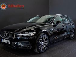 Svart Begagnad 2022 Volvo V60 Inscription Kombi | 349 900 kr (Marknadspris)
