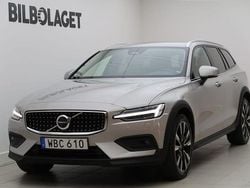 Silver Begagnad 2024 Volvo V60 CC Plus Kombi | 389 800 kr (Bra pris)