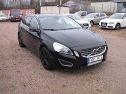 Svart Begagnad 2010 Volvo V60 Summum Kombi | 69 000 kr (Lite dyr)