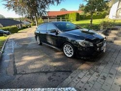 Svart Begagnad 2015 Mercedes CLA180 Shooting Brake AMG Kombi | 109 900 kr (Marknadspris)