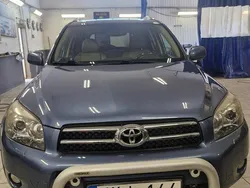 Blå Begagnad 2006 Toyota RAV4 SUV | 49 900 kr (Marknadspris)
