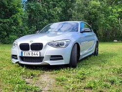 Silver Begagnad 2014 BMW M135 Competition Edition Halvkombi | 249 000 kr (Marknadspris)