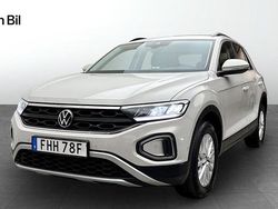 Grå Begagnad 2022 VW T-Roc Life SUV | 244 900 kr (Marknadspris)