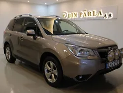 Ljusbrun (brun) Begagnad 2015 Subaru Forester SUV | 119 900 kr (Marknadspris)