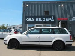 Vit Begagnad 2003 VW Passat Comfortline Kombi | 29 900 kr