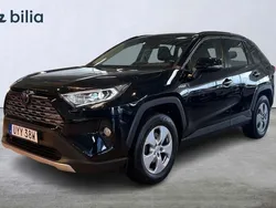 Svart Begagnad 2019 Toyota RAV4 Hybrid Executive SUV | 289 900 kr (Marknadspris)