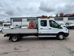 Röd (vit ) Begagnad 2016 Ford Transit Van | 112 000 kr (Marknadspris)